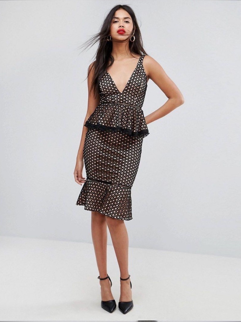 Sleeveless Black cut out Midi Dress